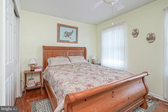 100 CROMWELL CT, Egg Harbor Township, NJ 08234