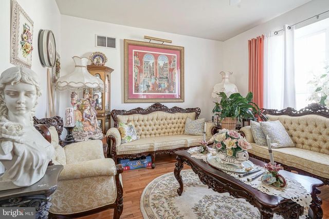 100 CROMWELL CT, Egg Harbor Township, NJ 08234