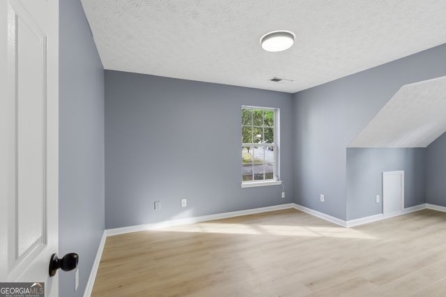 814 Shadow Lakes Drive, Lithonia, GA 30058