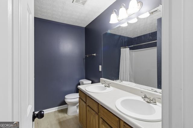 814 Shadow Lakes Drive, Lithonia, GA 30058