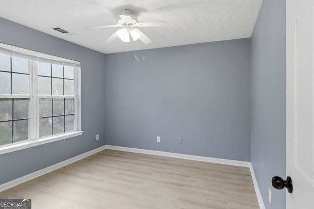 814 Shadow Lakes Drive, Lithonia, GA 30058