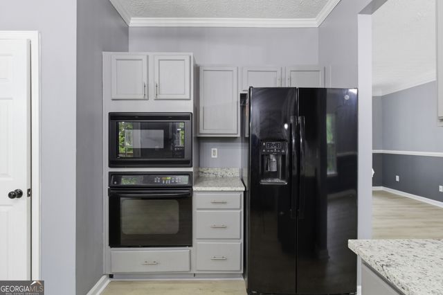 814 Shadow Lakes Drive, Lithonia, GA 30058