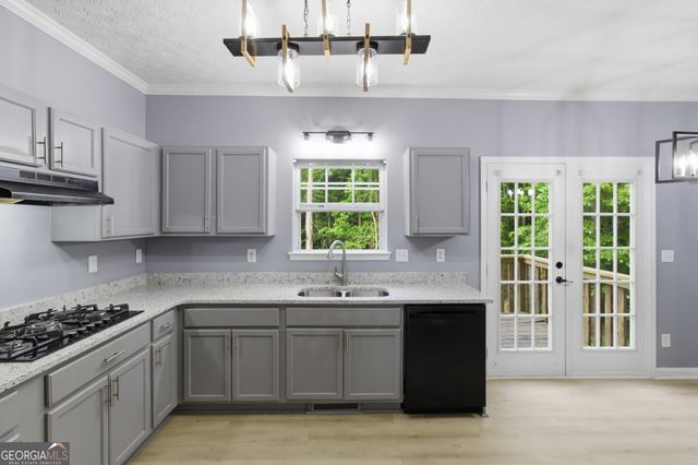 814 Shadow Lakes Drive, Lithonia, GA 30058