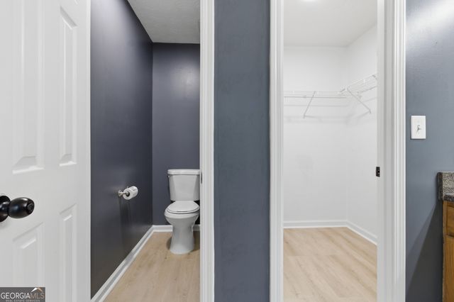 814 Shadow Lakes Drive, Lithonia, GA 30058