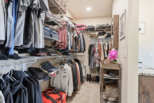 31914 N Zander Ln, Chattaroy, WA 99003