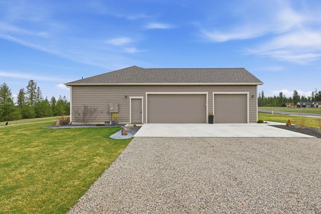 31914 N Zander Ln, Chattaroy, WA 99003