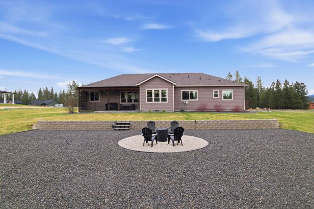 31914 N Zander Ln, Chattaroy, WA 99003