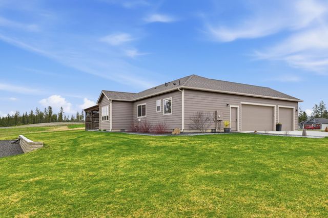 31914 N Zander Ln, Chattaroy, WA 99003