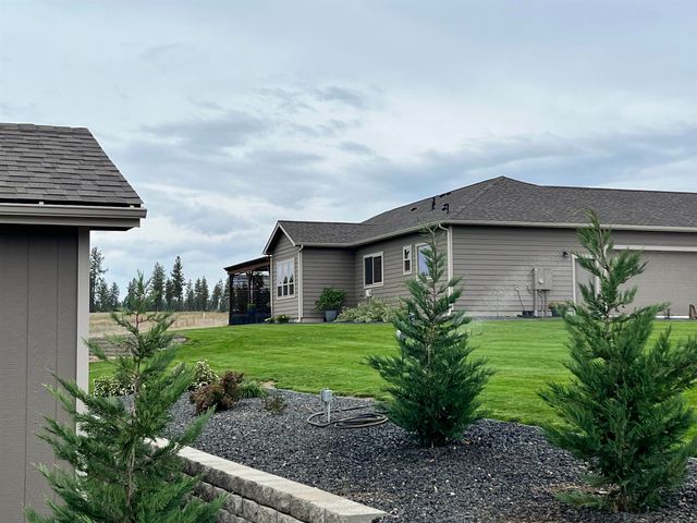 31914 N Zander Ln, Chattaroy, WA 99003