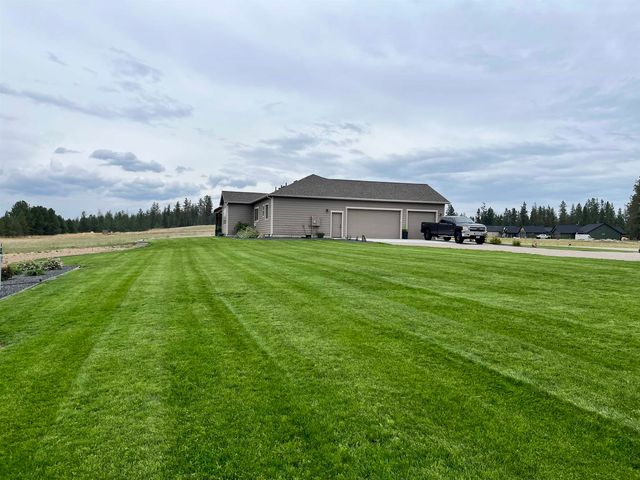 31914 N Zander Ln, Chattaroy, WA 99003