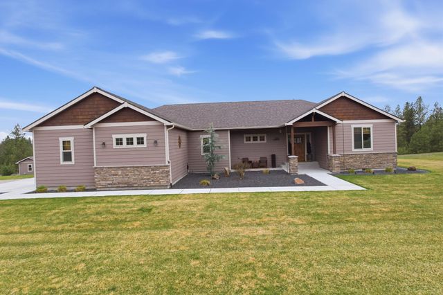 31914 N Zander Ln, Chattaroy, WA 99003