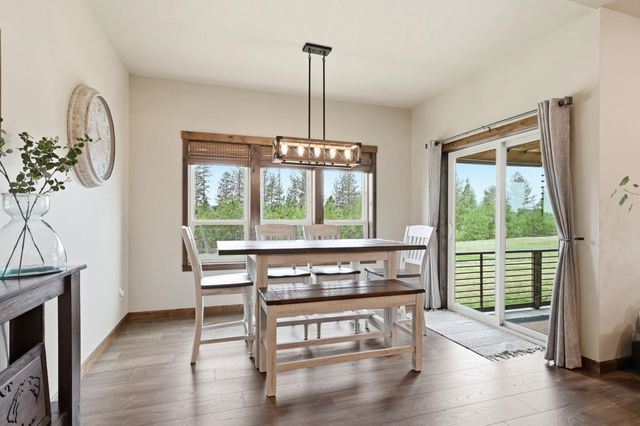 31914 N Zander Ln, Chattaroy, WA 99003