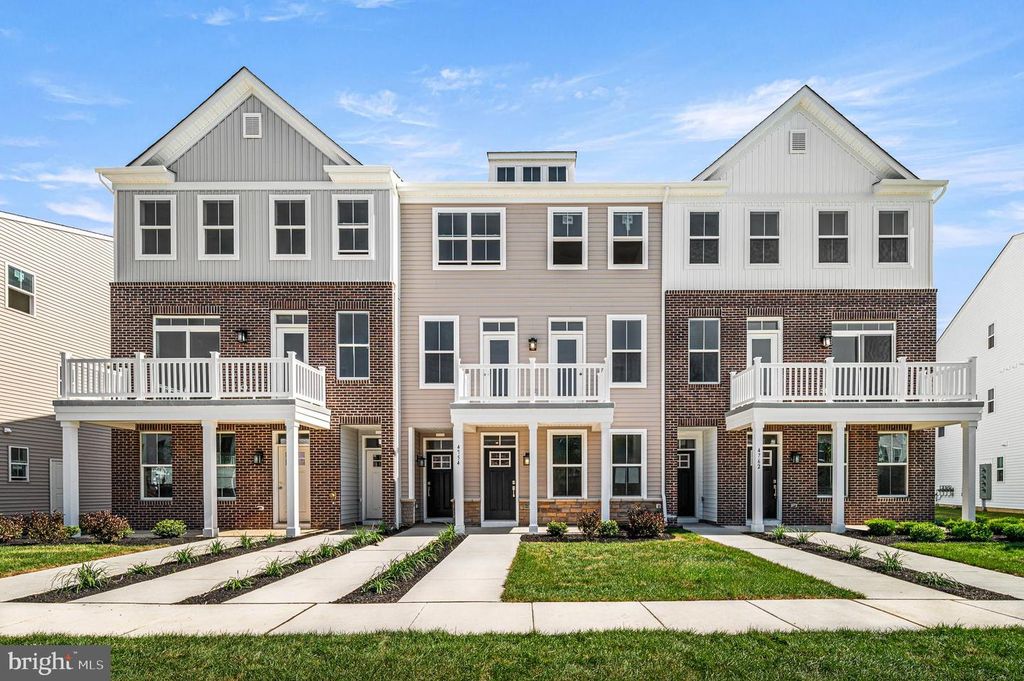 733 PLATINUM DR, Phoenixville, PA 19460