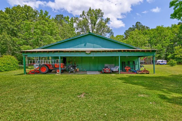 157 Gallashaw Road, Summerville, SC 29483