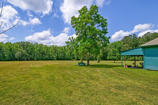 157 Gallashaw Road, Summerville, SC 29483