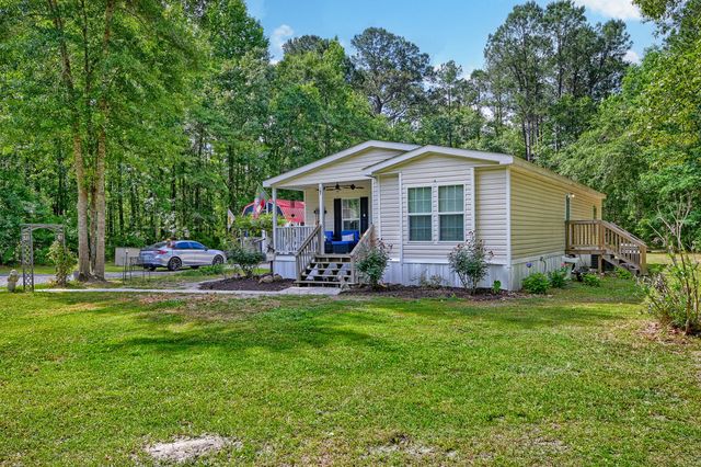 157 Gallashaw Road, Summerville, SC 29483