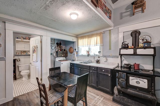 157 Gallashaw Road, Summerville, SC 29483