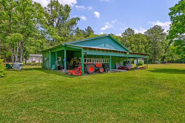 157 Gallashaw Road, Summerville, SC 29483