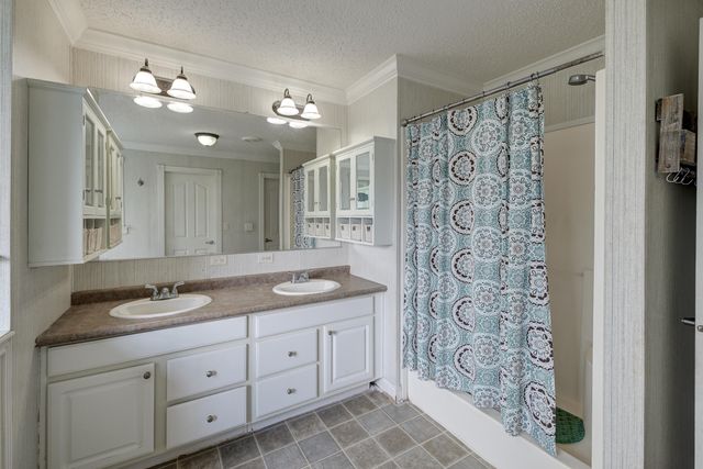 157 Gallashaw Road, Summerville, SC 29483