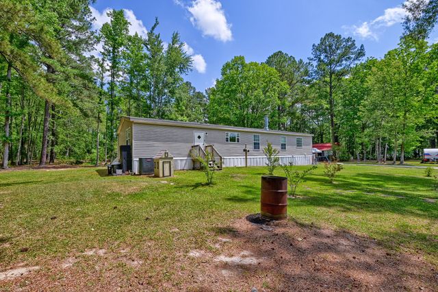 157 Gallashaw Road, Summerville, SC 29483