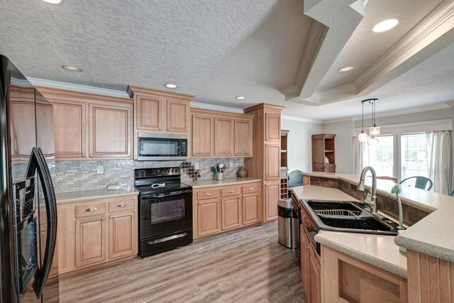 157 Gallashaw Road, Summerville, SC 29483