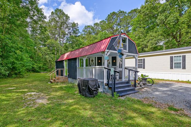 157 Gallashaw Road, Summerville, SC 29483