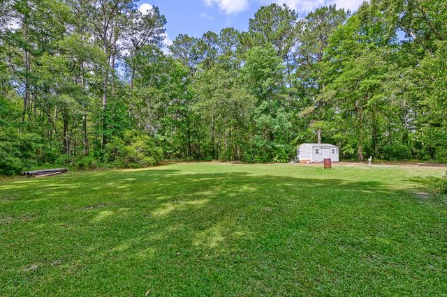 157 Gallashaw Road, Summerville, SC 29483