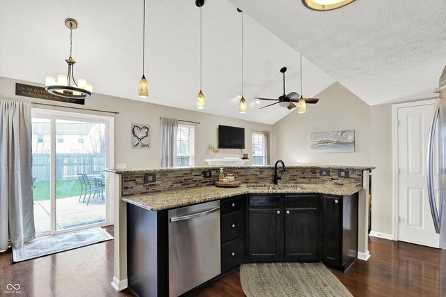 9682 Indigo Lane, Fishers, IN 46038