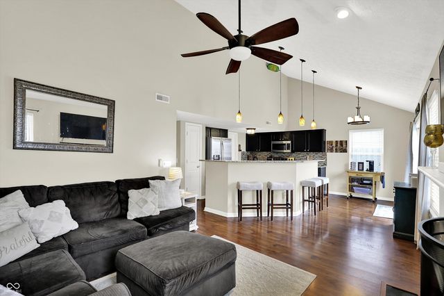 9682 Indigo Lane, Fishers, IN 46038