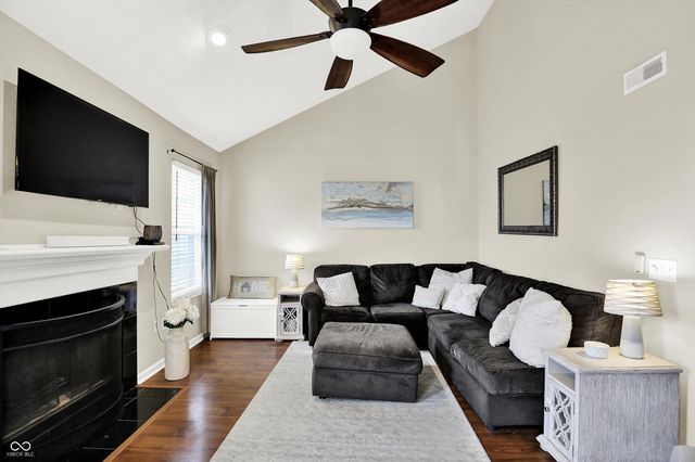 9682 Indigo Lane, Fishers, IN 46038