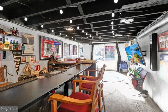 617 MEADE TC, Reading, PA 19607