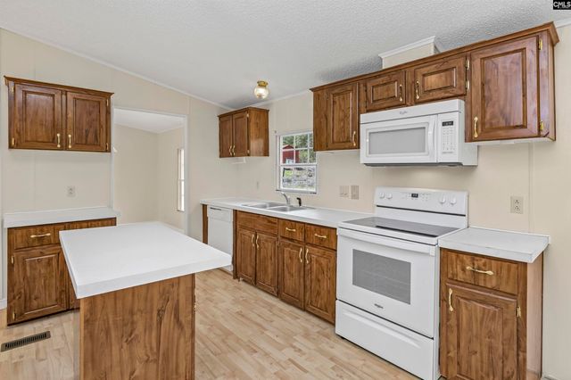 60 MAPLE Lane, Newberry, SC 29108