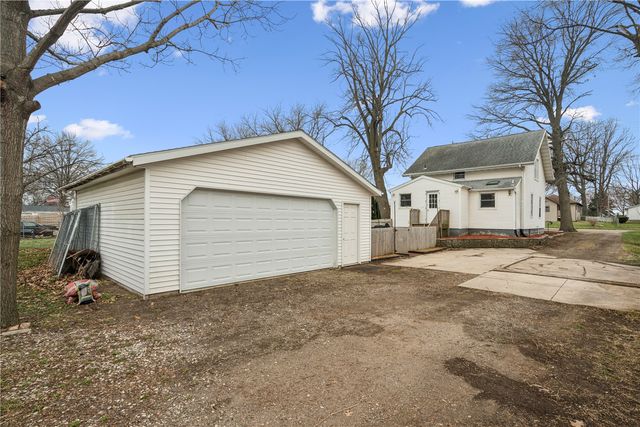 314 Main Street, Center Point, IA 52213