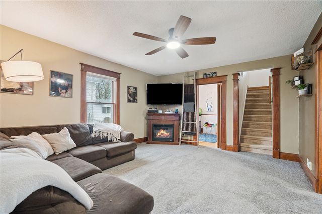 314 Main Street, Center Point, IA 52213