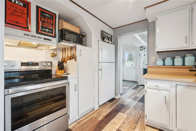 314 Main Street, Center Point, IA 52213