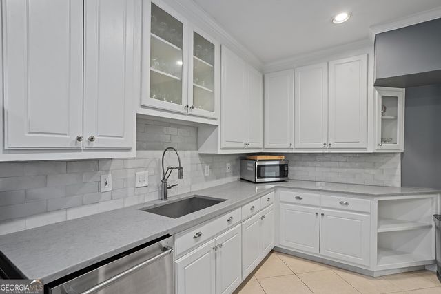30 Collier Road 8, Atlanta, GA 30309