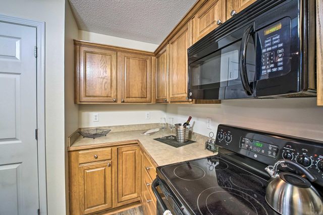 11 Rubi Circle, Hot Springs Village, AR 71909