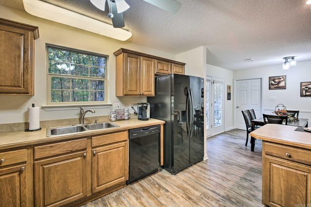 11 Rubi Circle, Hot Springs Village, AR 71909