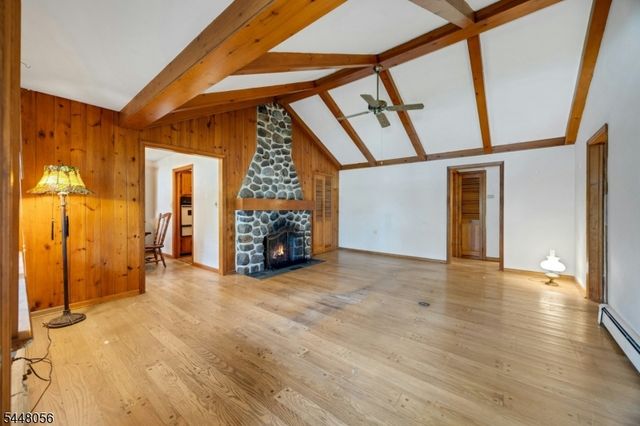 51 Laurel Dr, Wayne Twp., NJ 07470