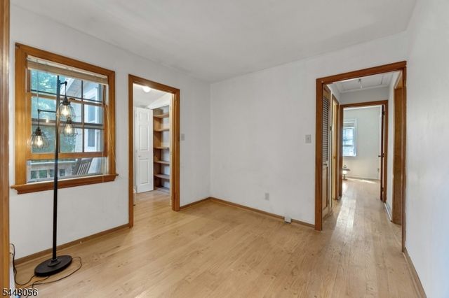 51 Laurel Dr, Wayne Twp., NJ 07470
