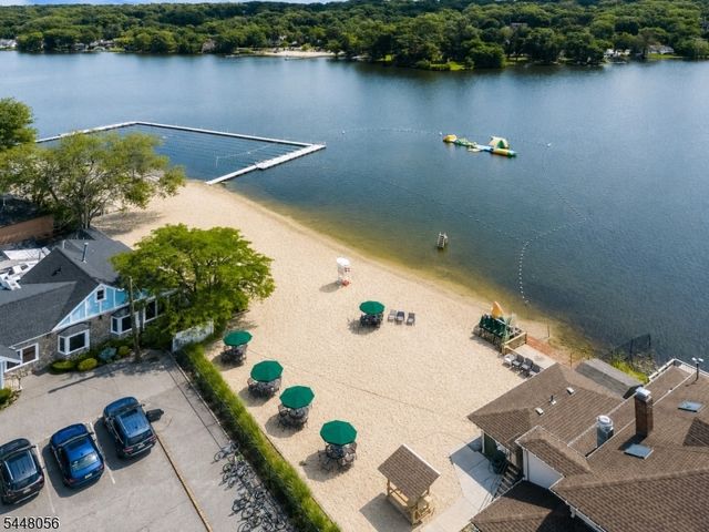 51 Laurel Dr, Wayne Twp., NJ 07470