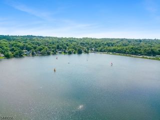 51 Laurel Dr, Wayne Twp., NJ 07470