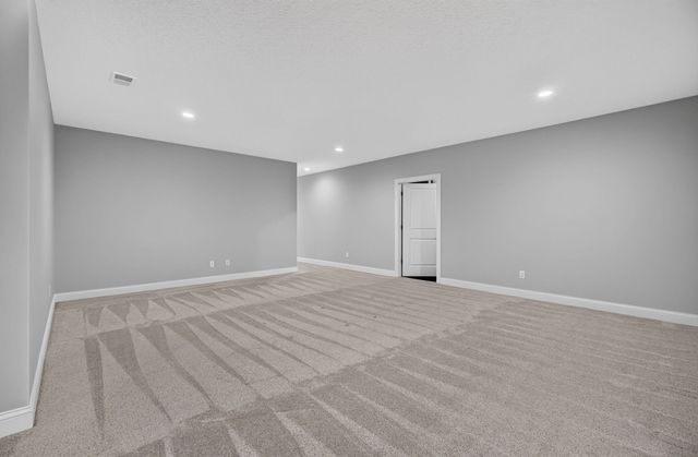 5555 E Creekside Lane 0, Bettendorf, IA 52722