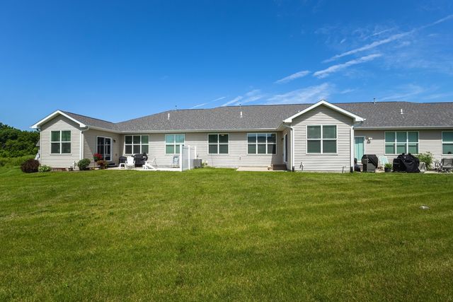 5555 E Creekside Lane 0, Bettendorf, IA 52722