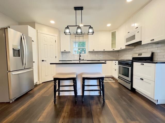 4211 Oak Street, Mcfarland, WI 53558