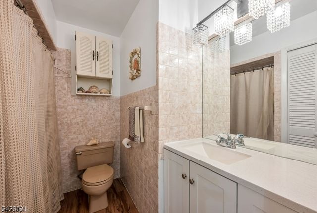 115 Riverwood Ave, Bedminster Twp., NJ 07921
