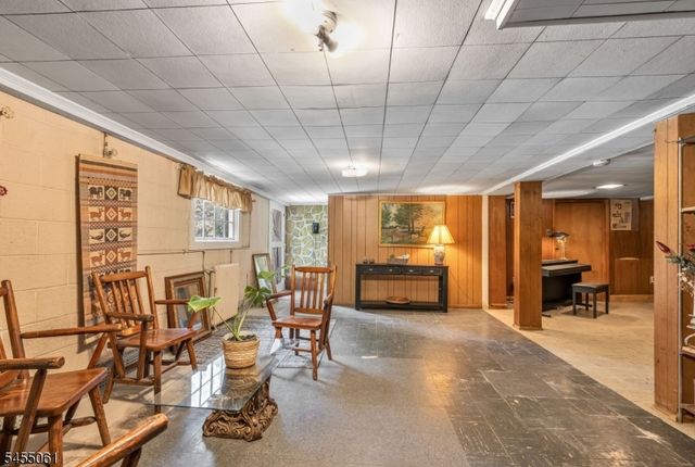 115 Riverwood Ave, Bedminster Twp., NJ 07921
