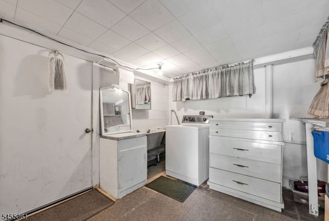 115 Riverwood Ave, Bedminster Twp., NJ 07921