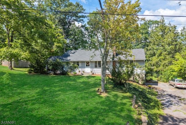 115 Riverwood Ave, Bedminster Twp., NJ 07921