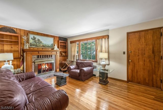 115 Riverwood Ave, Bedminster Twp., NJ 07921